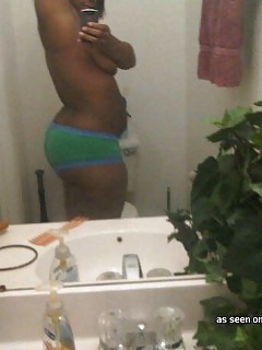 Flirtatuous Black Whores Showing Off Their Nude Bits