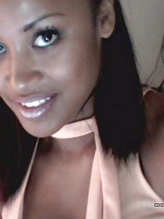Gallery Picture Of A Sleazy Black Girlfriend In Pink Undies