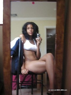 Black Gfs Whoring Their Figures On Cam