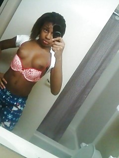 Flirty Black Hooker Selfshooting In The Naked