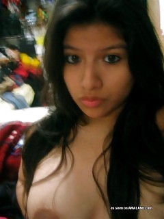 Bitches Stripping And Posing Nude For Their Boyfriends