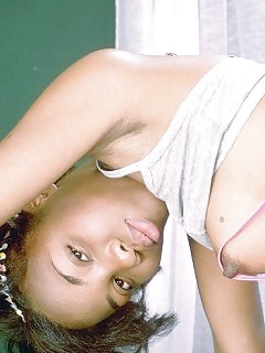Naked Africa Ebony Pussy Pic