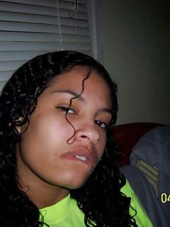 Amazing Ebony Girlfriend Posing Like A Whore On Cam