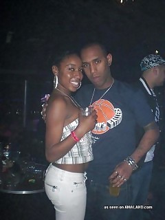 Black Dames Having Fun In The Club