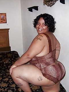 BBW Black Lady Ebony Self