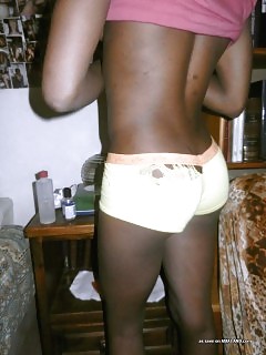 Pictures Of An Filthy Black Queen Flashing Her Fine Assets