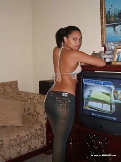 Black Girlfriend Posing Filthy In Her Room