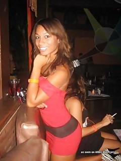 Beauty Black GF Spreading Her Gap On Cam