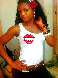 Photoset Of A Black Babe Posing Hot For Her Fuck Buddy