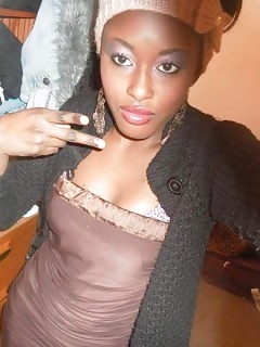 Black Co Ed Babe Demonstrates Her Boobs And Spreads