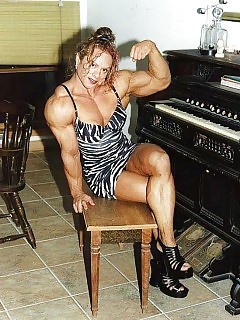 Bodybuilder Girls Black Bondage
