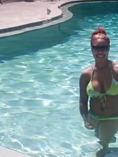 Pictures Of An Filthy Black Queen Flashing Her Fine Assets