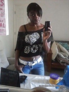 Ebony Honey With Amazing Naturals Camerawhoring In The Bathtub