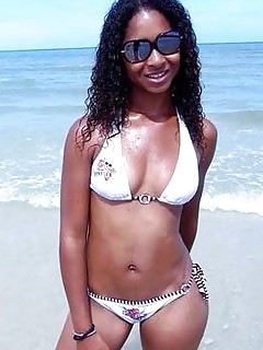 Naughty Black Babe Posing Nude And Revealing