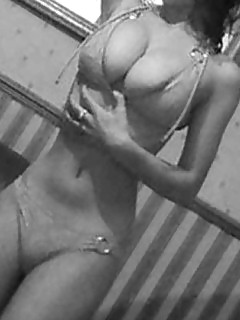 Steamy Pretty Black Babe Posing Incredible In A Hotel Room